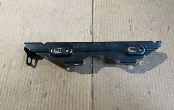 BMW 3 F30 F35 F31 Radiator support slam panel bracket 7266167 17023811