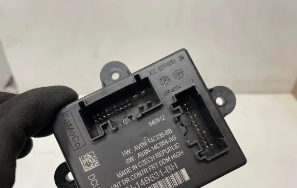 Ford Focus Door control unit/module BV6N14B531BH