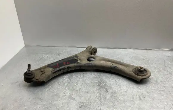 Volkswagen Caddy Front lower control arm/wishbone