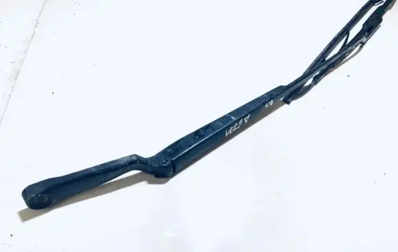 Volkswagen Golf IV Front wiper blade arm 1j1955409a