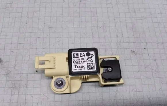 Opel Zafira B Airbag deployment crash/impact sensor 13251078 EA014380654 343149712
