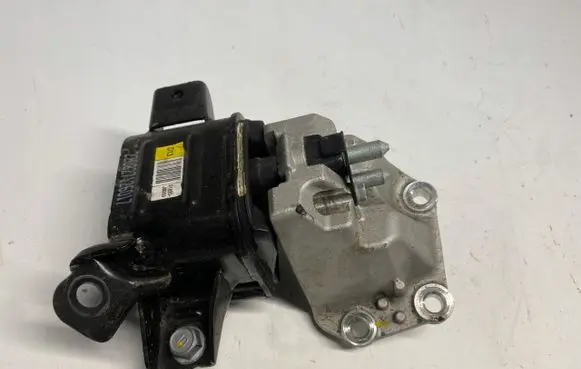 KIA Ceed Gearbox mounting bracket 21830-J9000