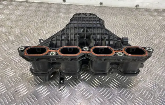 Toyota Auris E180 Intake manifold 1105865S01 171200T050