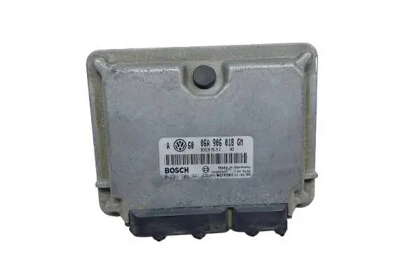 Volkswagen Golf IV Engine control unit/module 06A906018GM-KASACJ 0261206921 06A906018GM