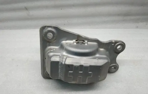 Volvo XC60 Engine mount bracket 31480549