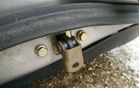 Nissan Primera Front door check strap stopper 