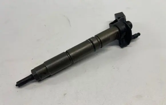 Mercedes-Benz CLS C219 Fuel injector A6420700587 0445115