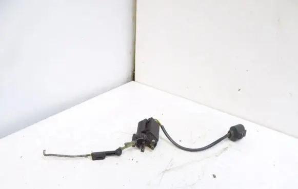 Volkswagen Golf IV Shock absorber/damper mounting bracket 1J5962103