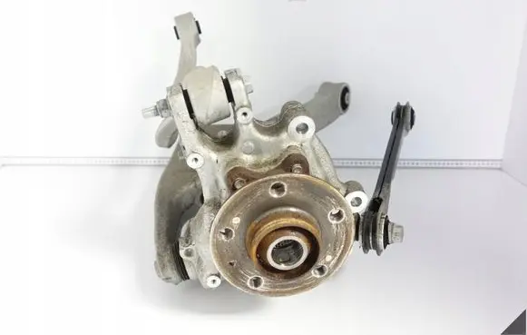 Audi A6 S6 C7 4G Stub axle 8K0505324H