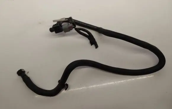 Jeep Grand Cherokee Vacuum line/pipe/hose 04779616AE 68053596AA