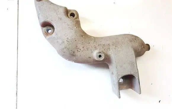 Peugeot 206 Engine mounting bracket