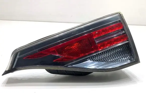 Lexus CT 200H Rear/tail lights 