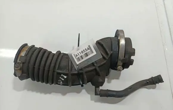 Renault Megane III Air intake hose/pipe 