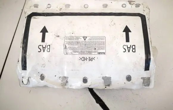 Passenger airbag