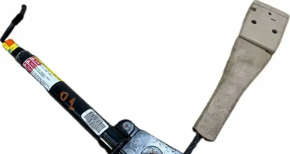 Hyundai Genesis Rear seatbelt buckle 88830B1000