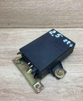 BMW 5 E34 Other relay 1216521 0260002032