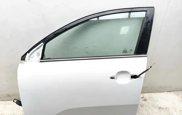 KIA Sportage Front door