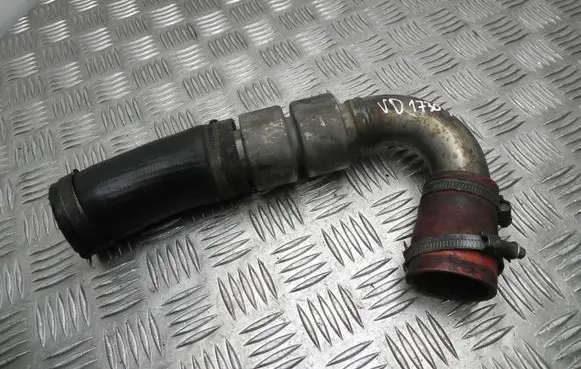 Ford Kuga II Air intake hose/pipe VD17304