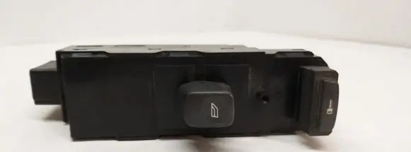 Volvo S80 Electric window control switch 8682950 02W12E