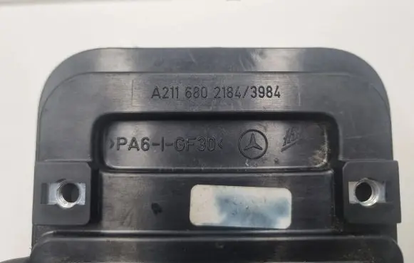 Mercedes-Benz E W211 Other trunk/boot trim element A2116802184 2116801984
