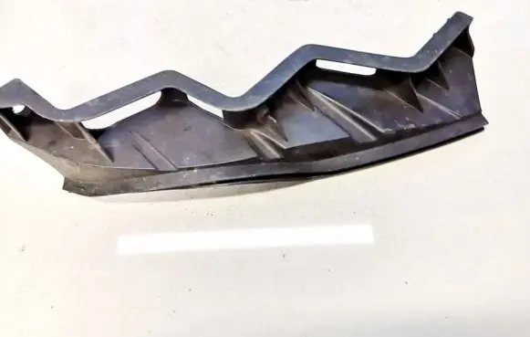 Volkswagen PASSAT B6 Front bumper mounting bracket 3c0807889