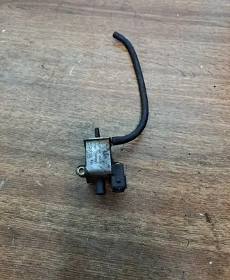 Audi A8 S8 D2 4D Turbo solenoid valve 026906283H 2161000 97T251