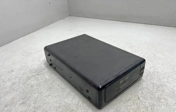 Renault Espace III CD/DVD changer 6025107408 CDXM9100 RB026760