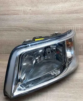 Volkswagen Transporter - Caravelle T5 Headlight/headlamp 7H1941015N 0301191301