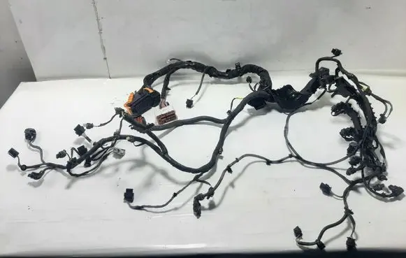 Volvo XC40 Engine installation wiring loom 32301517 34089392