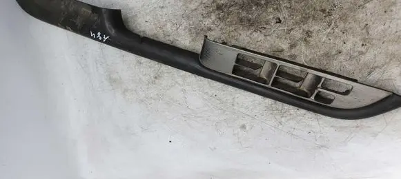 Nissan X-Trail T30 Front door window switch trim 809498H700