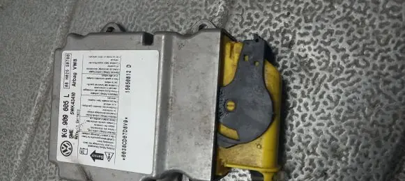 Skoda Octavia Mk2 (1Z) Airbag deployment crash/impact sensor