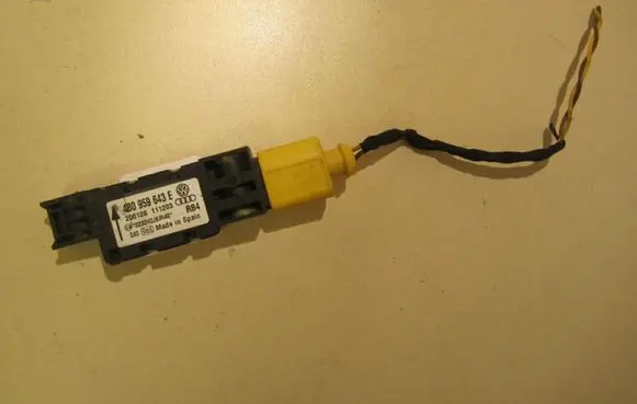 Audi A6 S6 C5 4B Airbag deployment crash/impact sensor 4B0959643E