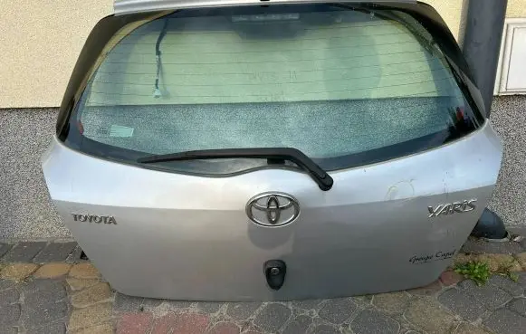 Toyota Yaris Truck tailgate klapyar2