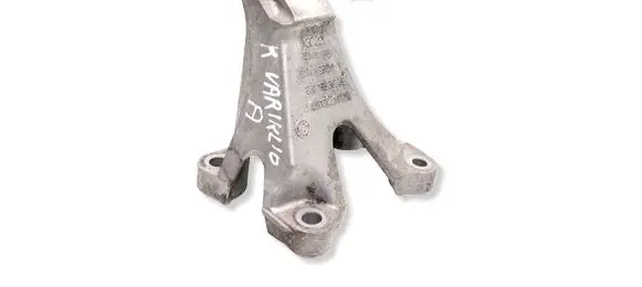 Audi A4 S4 B7 8E 8H Engine mounting bracket 8E0199307AB