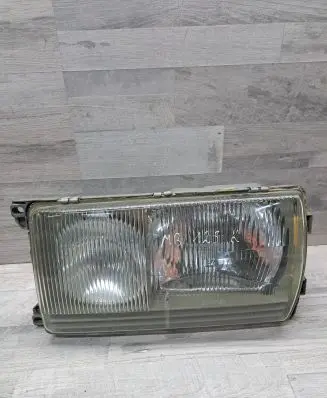 Mercedes-Benz W123 Headlight/headlamp