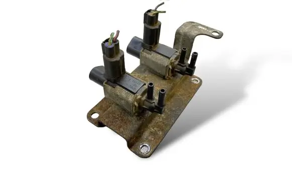 Ford Focus Turbo solenoid valve 4M5G9A500NB 46594 LF15