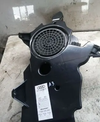 Audi A3 S3 A3 Sportback 8P Subwoofer speaker 8P3035382E 7606500260