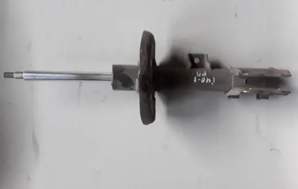 Hyundai i40 Front shock absorber/damper 546613Z330