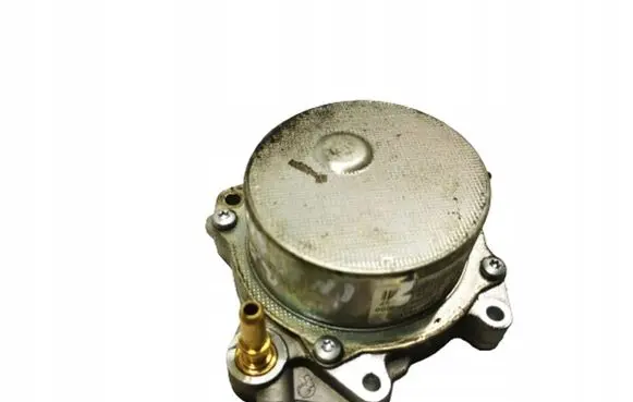 Opel Insignia A Vacuum pump 55571411