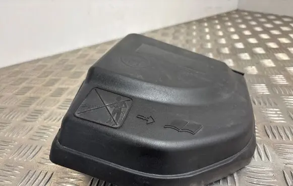 Peugeot 3008 I Fuse box cover 9658418180