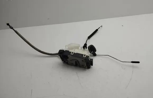 Mercedes-Benz CLS C218 X218 Front door lock
