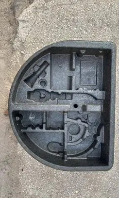Ford Fiesta Spare wheel section trim 