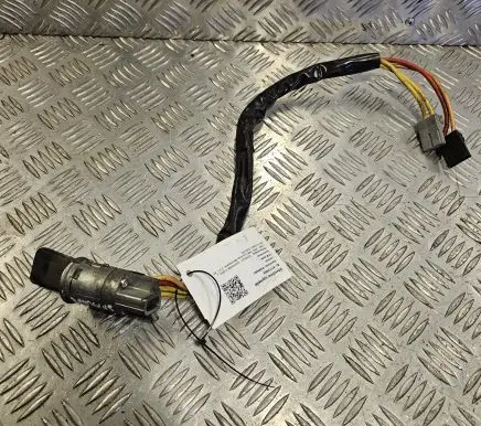 Renault Safrane Ignition lock 