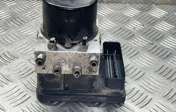 Volvo V50 ABS Pump 4N512C405GA 30742654 10020602264