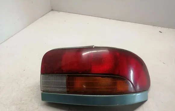Subaru Impreza I Rear/tail lights OEW2184