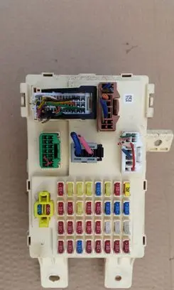 Hyundai H-1, Starex, Satellite Fuse module 919504H031