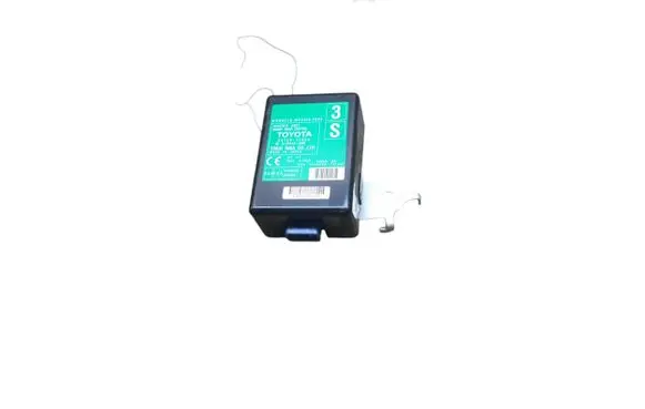 Toyota Prius (XW30) Door central lock control unit/module 8974047030 61B445000