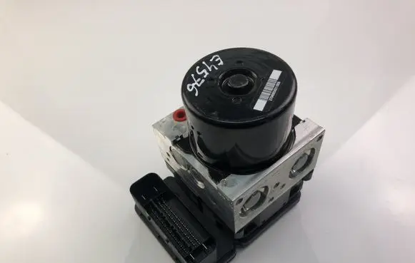 Volvo V70 ABS Pump 31423349