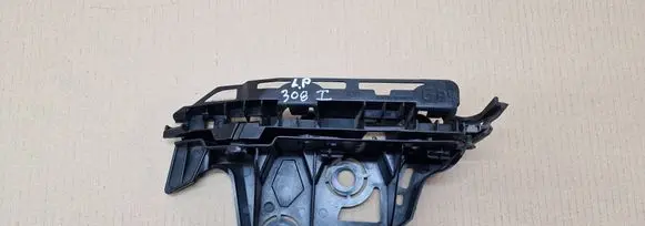 Peugeot 3008 I Front bumper mounting bracket 9684021080 9684022080