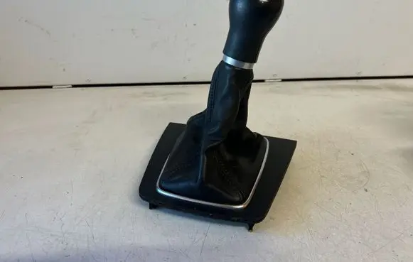 Audi A4 S4 B7 8E 8H Gear lever shifter trim leather/knob 